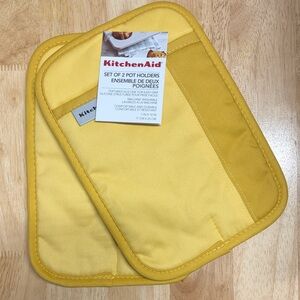 KitchenAid Sunny Yellow Pot Holders